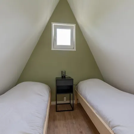 Modern Near Park Duinland בית נופש *