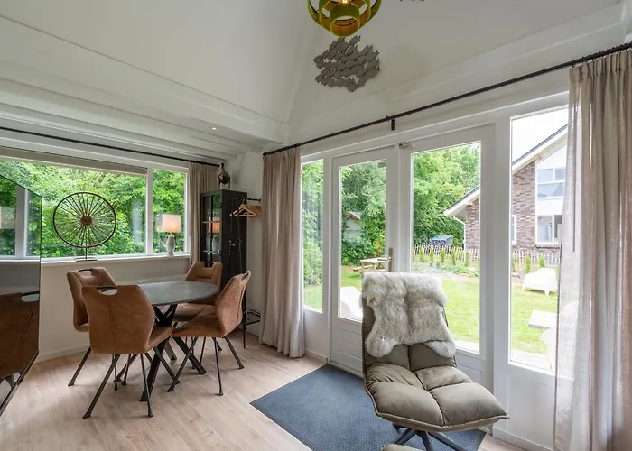 Modern Near Park Duinland