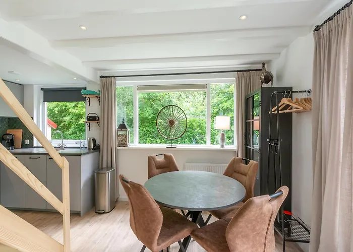 Modern Near Park Duinland Feriehus *